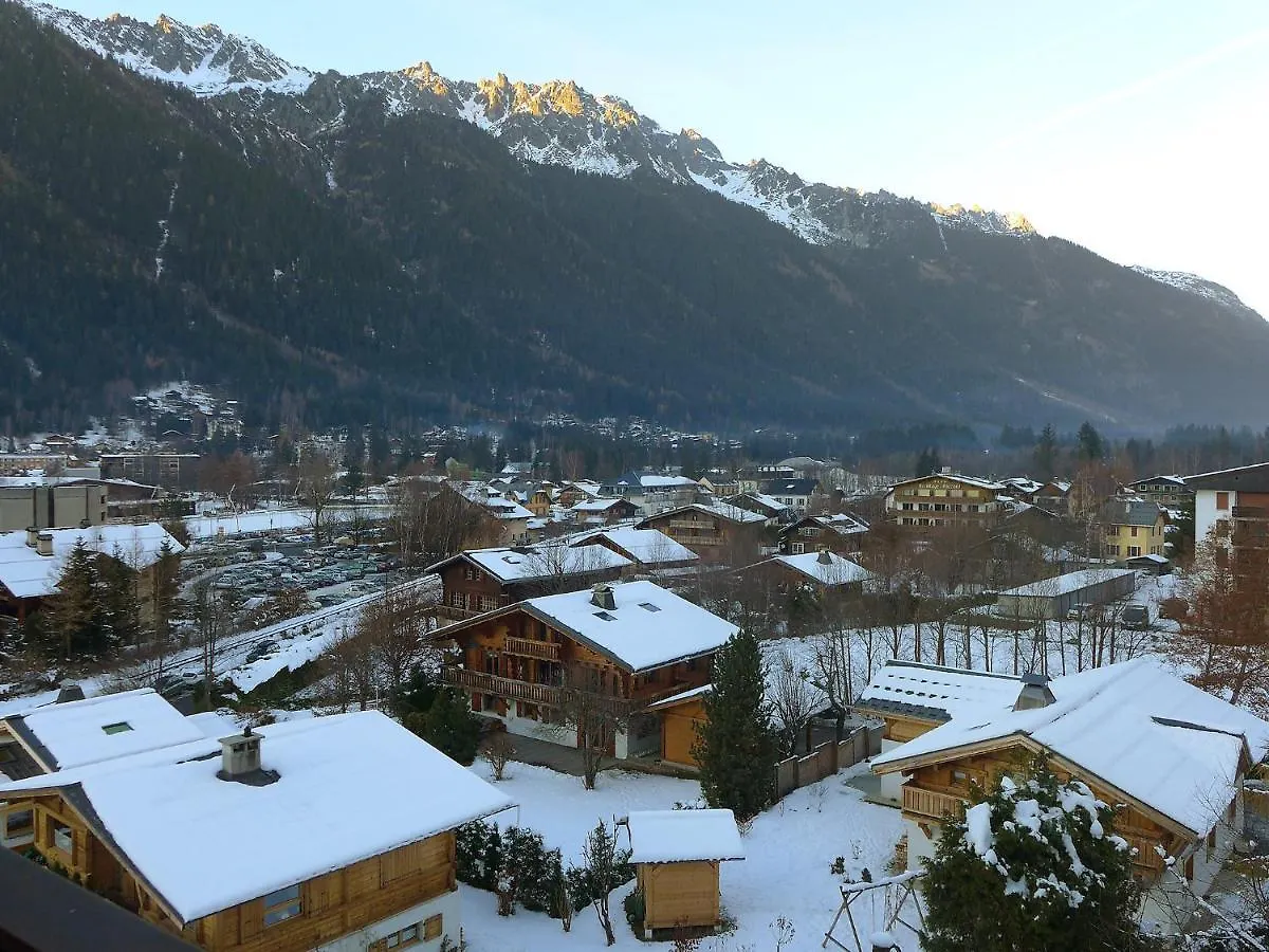 Apartment Les Periades By Interhome Chamonix